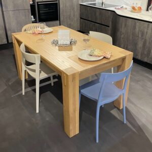 Tavolo in legno massello di rovere allungabile